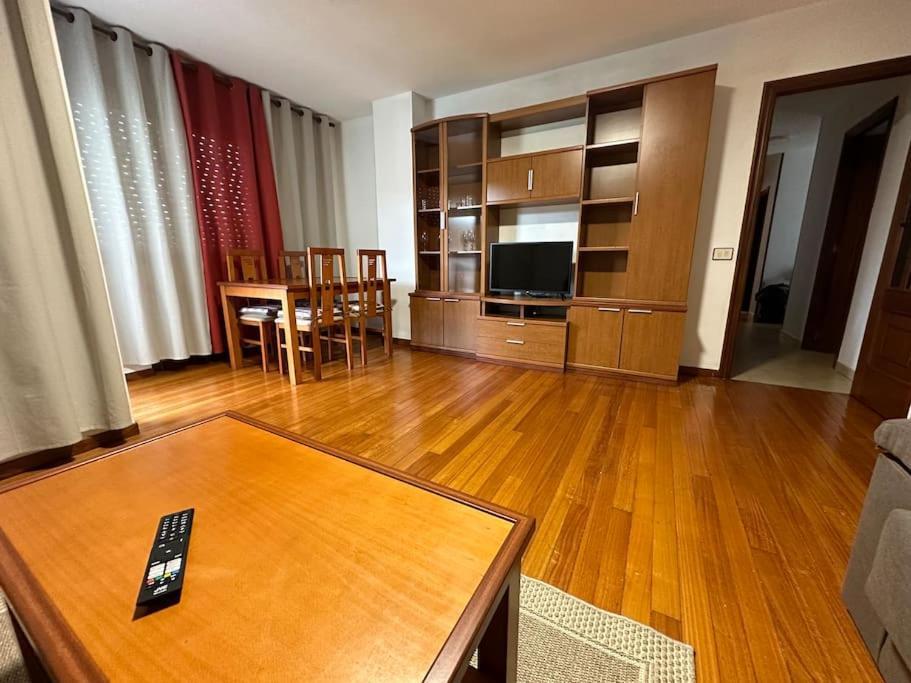 Oktheway Et Suseia Apartment Sarria Exterior foto